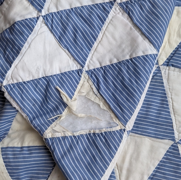 Vintage Antique Handmade Quilt - Picture 6 of 6